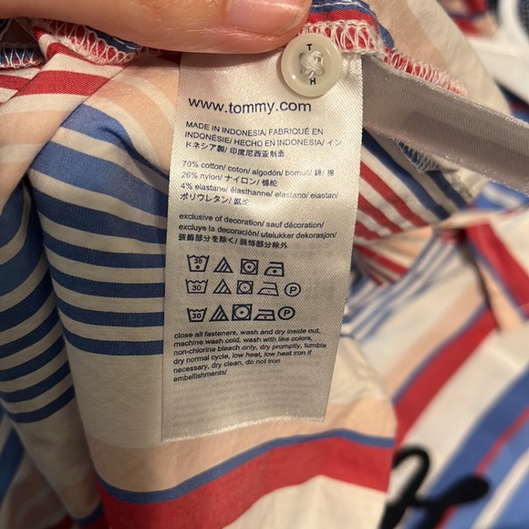 SOLD💙Tommy Hilfiger shirt dress nwot - Picture 10 of 10